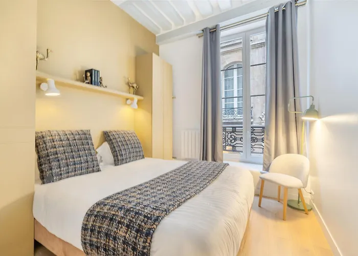 Strata Daire Paris